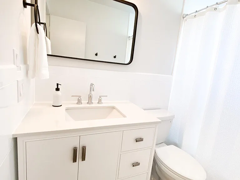 3212 NE 9th St #204 — Photo 7