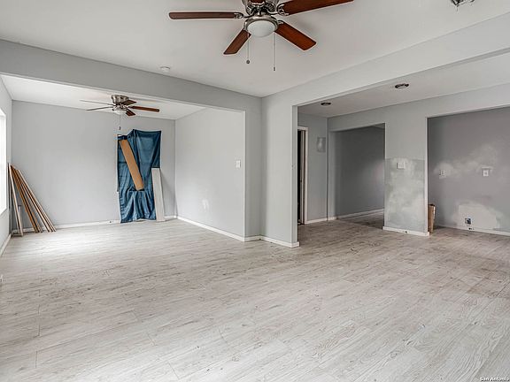 4th image of 155 Canton