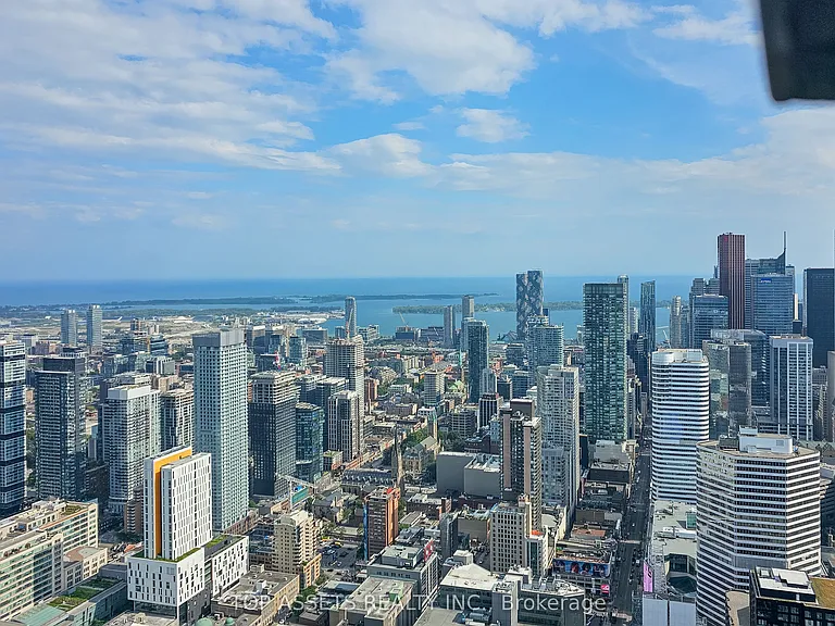 388 Yonge St #6905 — Photo 13