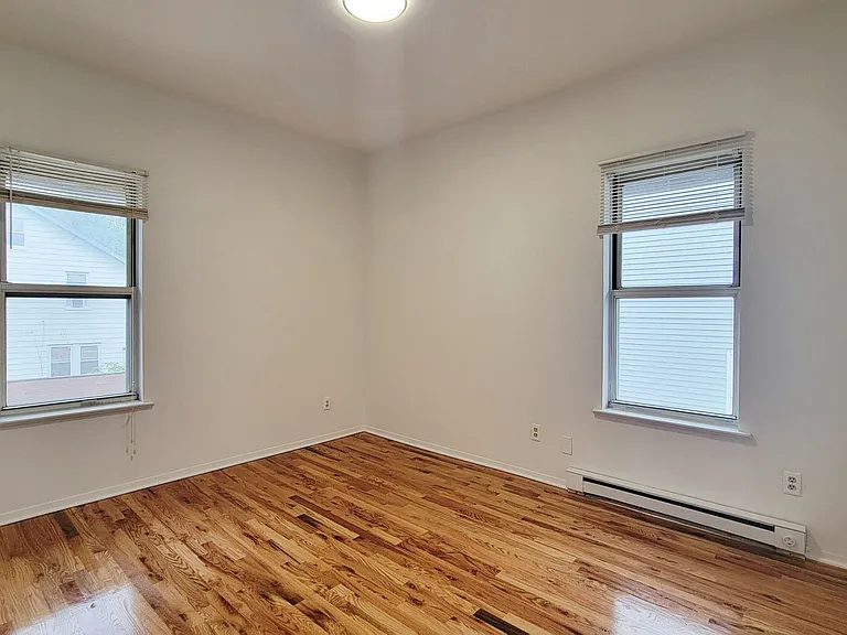 86 Fort Lee Rd #2 — Photo 9