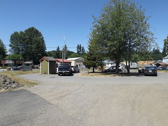 3rd image of 20 NE Old Belfair Hwy