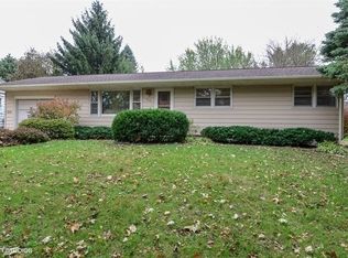 312 Gayle Ave, Dekalb, IL 60115