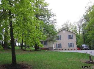 3385 Skyview Dr, Glenville, PA 17329