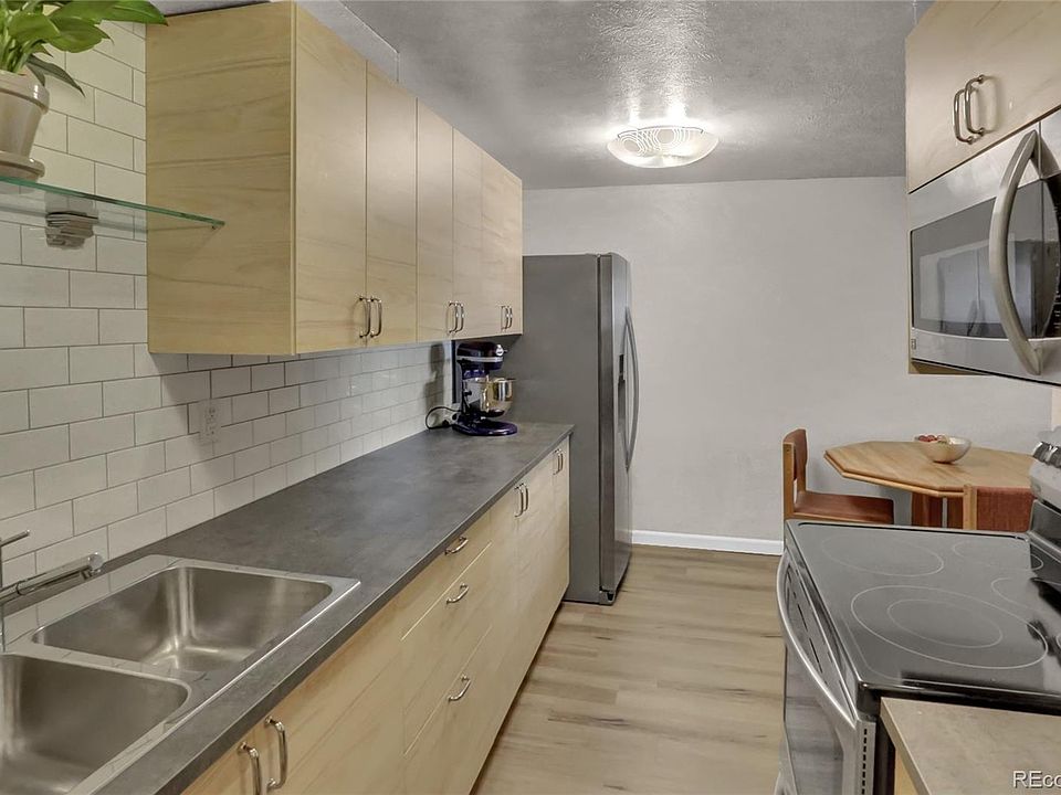 1st image of 252 N Pennsylvania St APT 104
