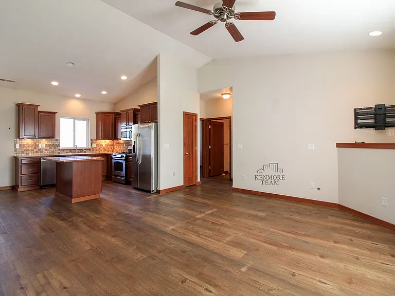 4803 Catalonia Dr — Photo 3