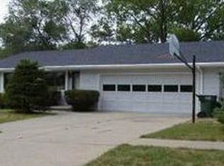 2909 Cheyenne Blvd, Sioux City, IA 51104