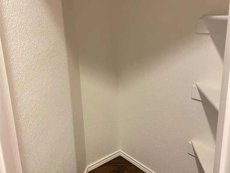 9320 Jerico Dr — Photo 21