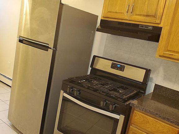 5th image of 736 Schenck Ave #1