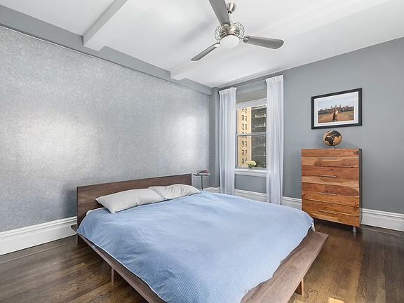 3rd image of 124 W 93rd St APT 7D
