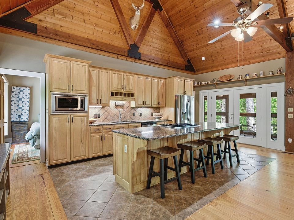 10th image of 1233 Oliver Dr