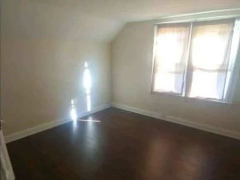 905 N Eagle St — Photo 5
