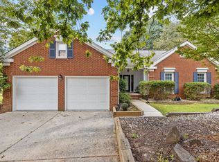 501 Foxfield Ln, Matthews, NC 28105