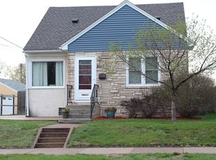 2017 Travis St, La Crosse, WI 54601