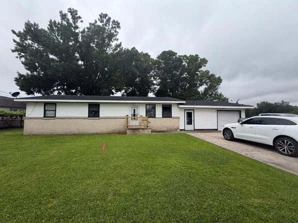 727 Sycamore St, Hahnville, LA 70057