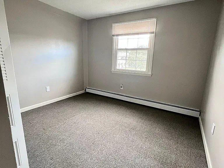 16 Bradford Dr #C — Photo 6