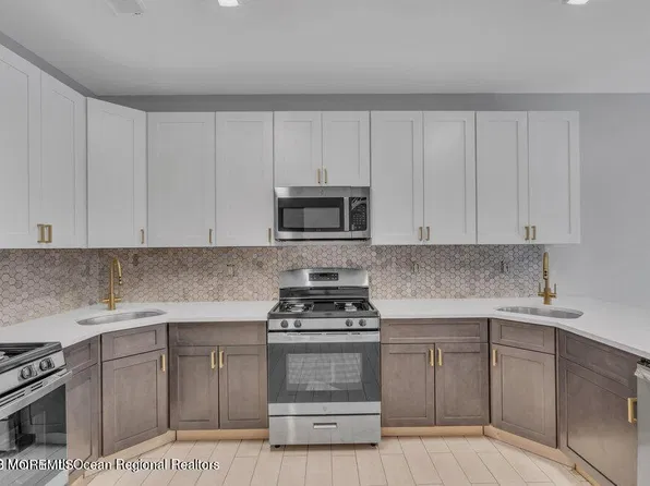 6 Taft Avenue, Lakewood, NJ 08701