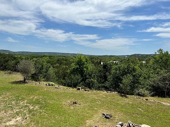 5th image of 108 Blue Oak Ln