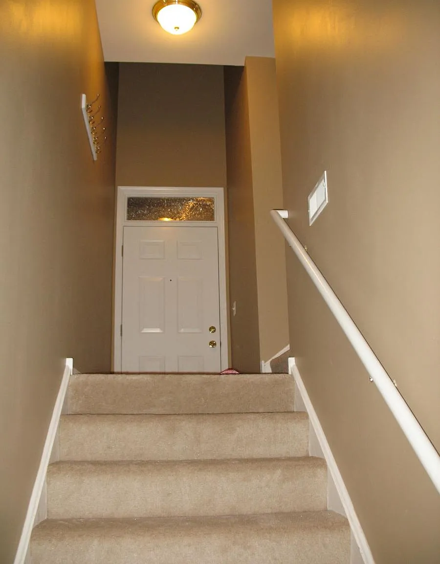 3 bed, 2.5 bath, 1546 sqft, $2,495 — Photo 2