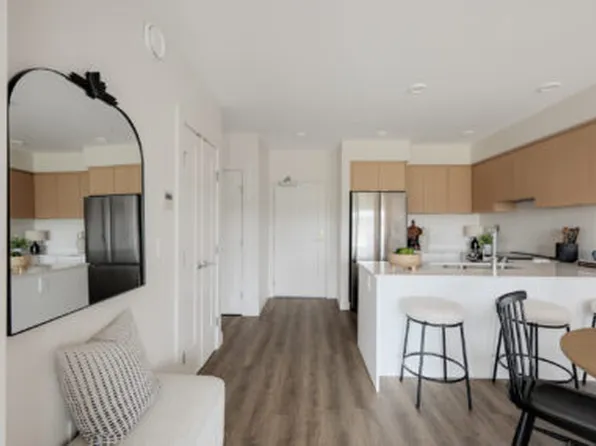 Vantage Apartments at Royal Bay