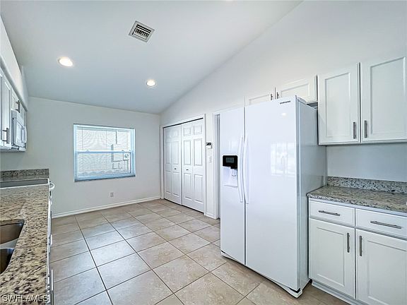 5th image of 11218 Lakeland Cir