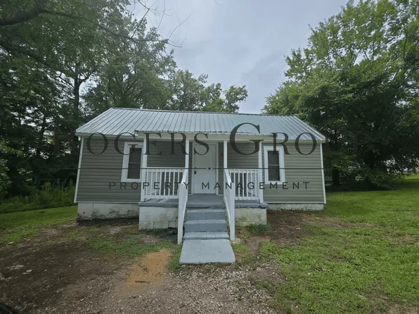 311 Perry St, Louisburg, NC 27549