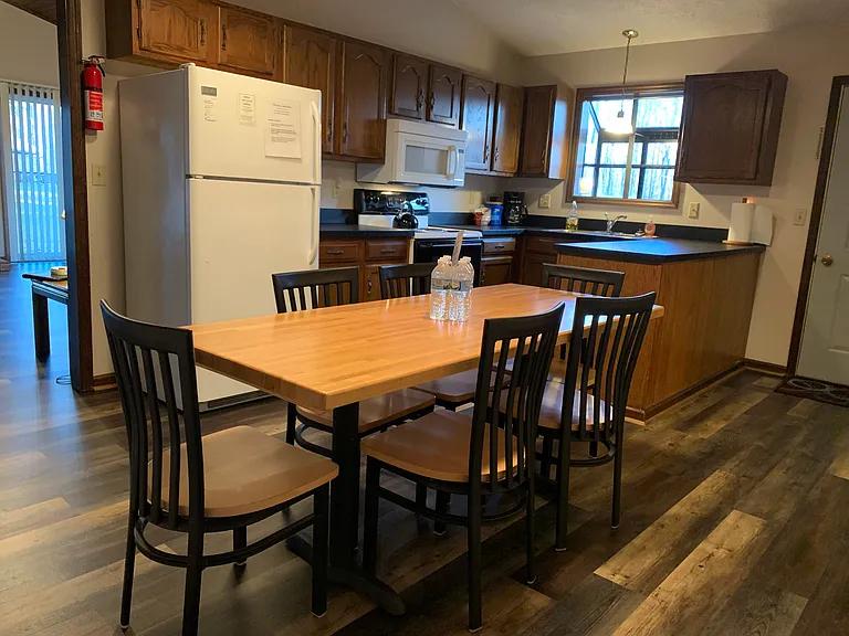 2223 Apple Valley Dr #21 — Photo 4