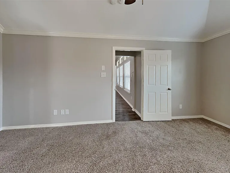 8227 Sports Haven Dr — Photo 9