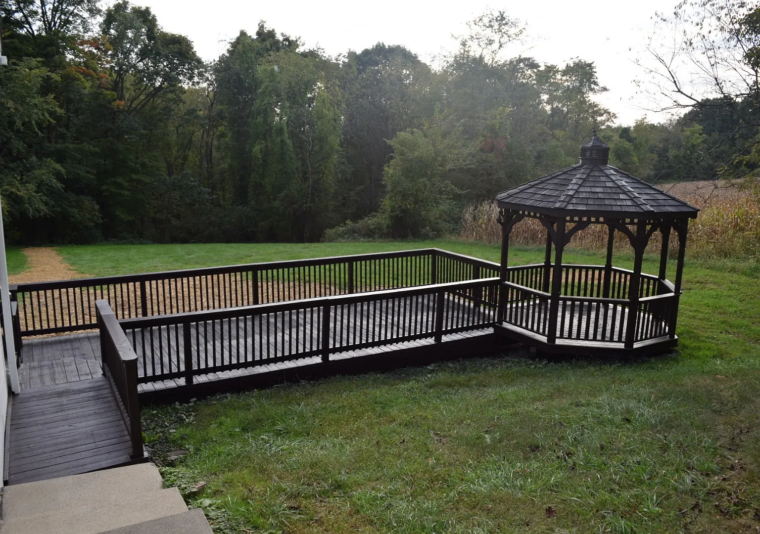 3 bed, 1875 sqft, $2,450 — Photo 2