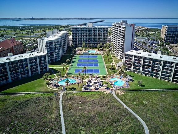 2nd image of 406 Padre Blvd