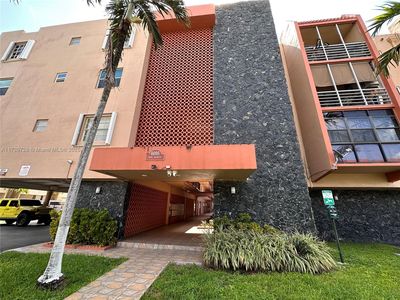 6095 W 19th Ave APT 320, Hialeah, FL, 33012