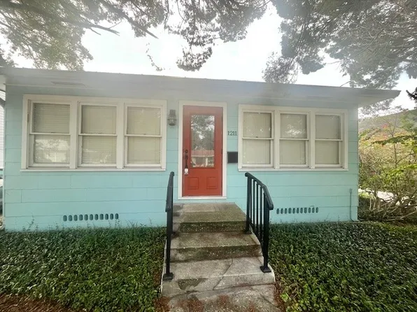 1211 18th St W, Bradenton, FL 34205