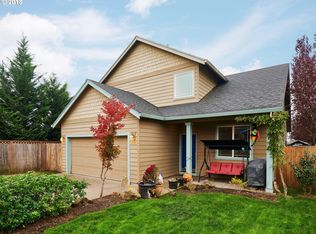 607 E Columbia Dr, Newberg, OR 97132