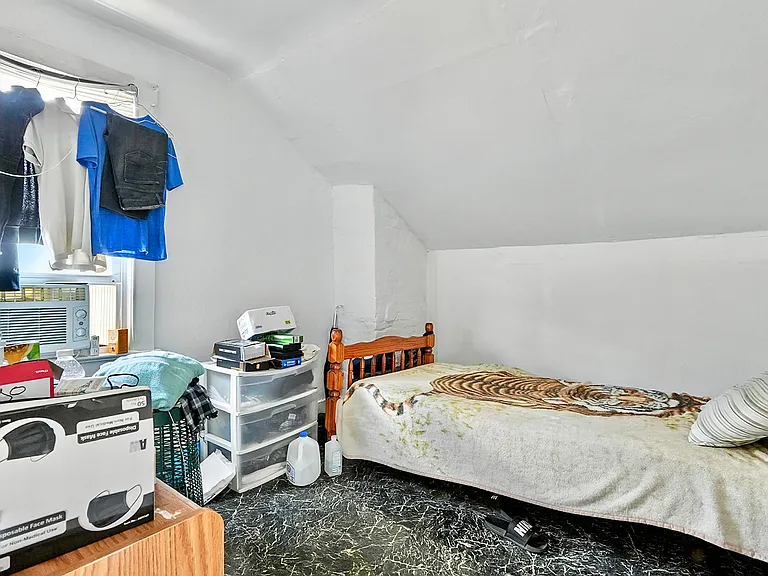 50 Oak St #2 — Photo 13