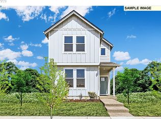 701 Pickering Ln, Woodburn, OR