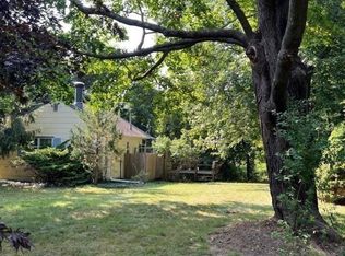 30 Cedar Ave, Southampton, NY 11968
