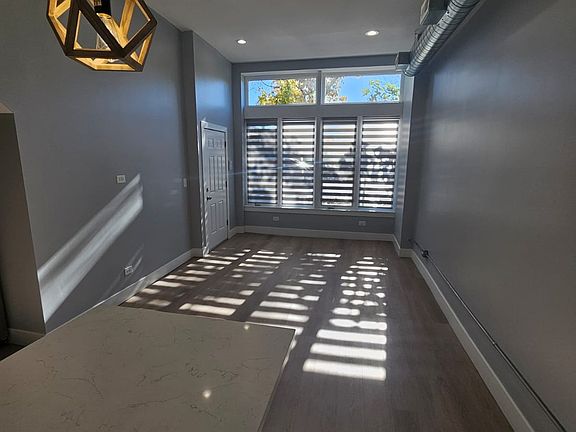 5th image of 2644 W Pratt Ave