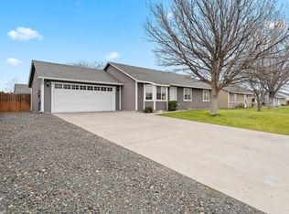 4874 Mount Adams View Dr, West Richland, WA