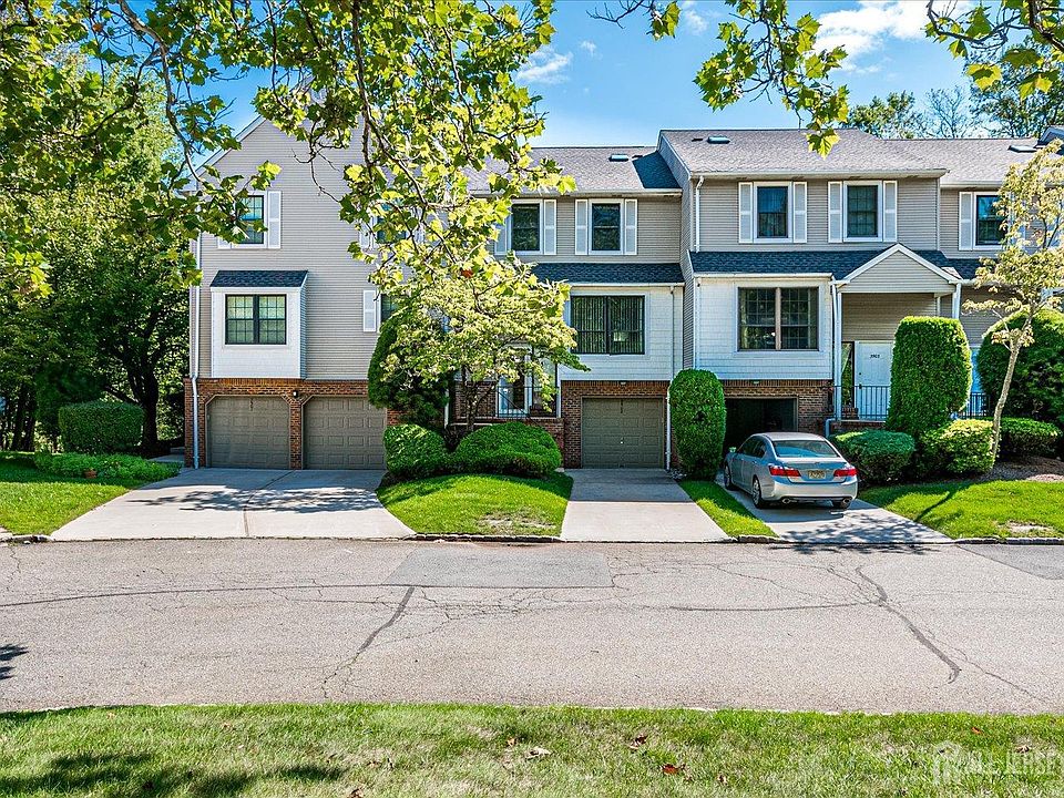 1st image of 3902 Springbrook Dr