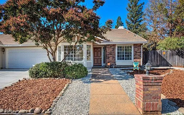 3 bed, 1538 sqft, $2,595 — Photo 1