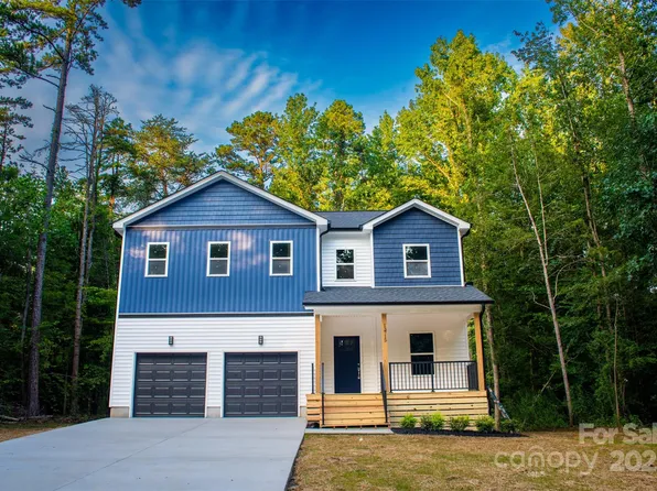 13715 Circle Dr, Charlotte, NC 28262