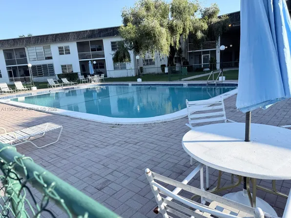6507 Winfield Blvd #211AC, Margate, FL 33063