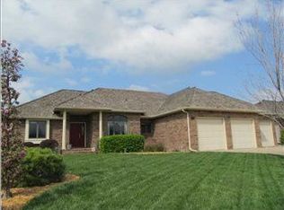 606 Stone Creek Dr, Newton, KS 67114