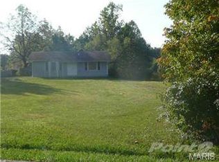 2296 Circle Dr, O'Fallon, MO 63368