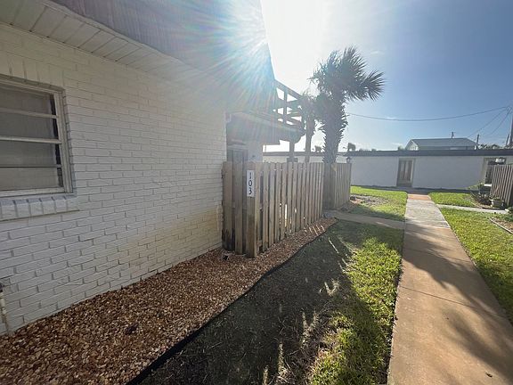 3rd image of 103 S 18th St