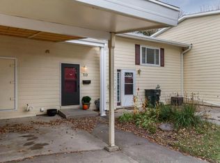 713 Garnet Dr, Ames, IA 50010