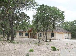 932 County Road 319, La Vernia, TX 78121