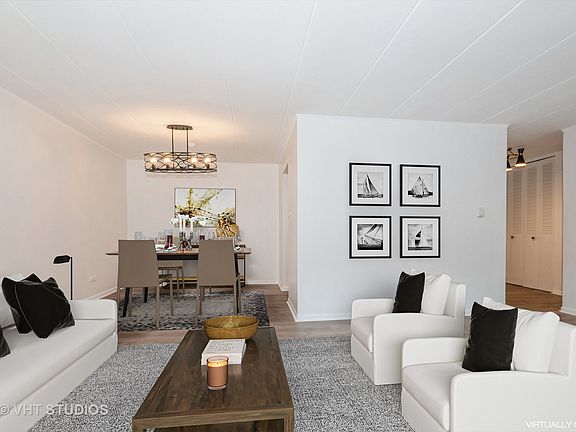 2nd image of 10109 S Cicero Ave APT 202