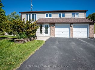 16 Old Carriage Rd, East Garafraxa, ON L9W 6A3