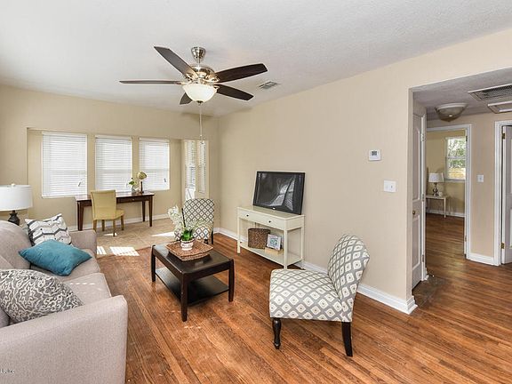 5th image of 1064 Willis Dr