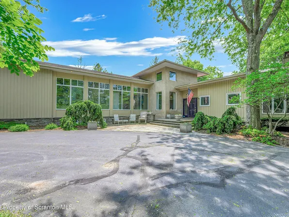 713 Glenburn Rd, Clarks Summit, PA 18411